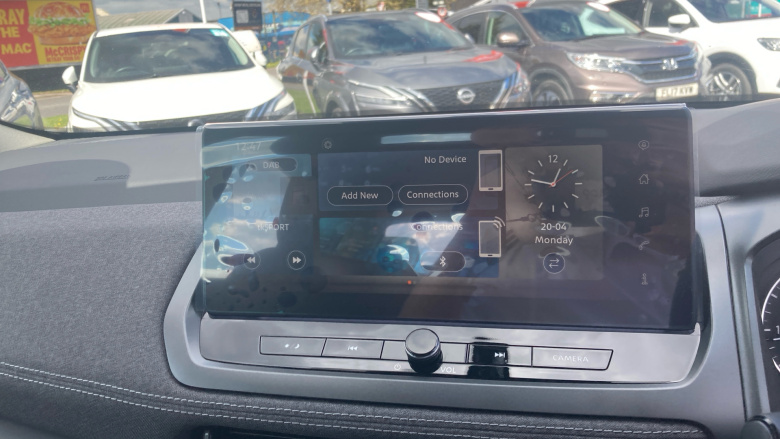 Nissan Qashqai 1.3 DiG-T MH Acenta Premium 5dr Petrol Hatchback